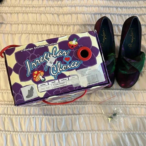 Irregular Choice Alice In Wonderland Limited Edition Purple And Green Pumps - Picture 7 of 7